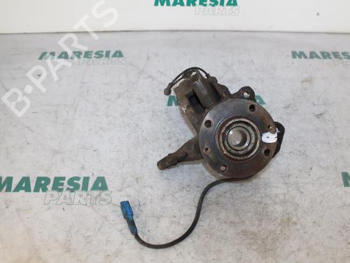 Used Right front steering knuckle Right front steering knuckle PEUGEOT 207 (WA_, WC_) 1.6 16V (109 hp) 31396645 31396645