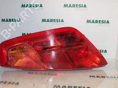 right-taillight-fiat-grande-punto-199_-2005-31415198 main image