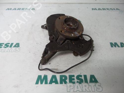 Used Right front steering knuckle FIAT PANDA (169_) 1.2 (169.AXB11, 169.AXB1A) (60 hp) 31413035