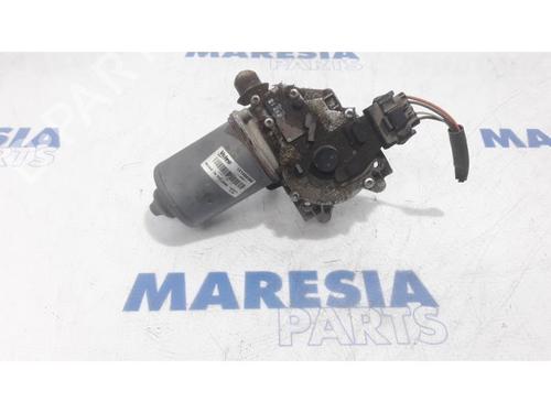 Used Front wiper motor RENAULT MASTER III Van (FV) 2.3 dCi 125 FWD (FV0C, FV0D, FV0G, FV0H, FV0J, FV0K,... (125 hp) 31488045