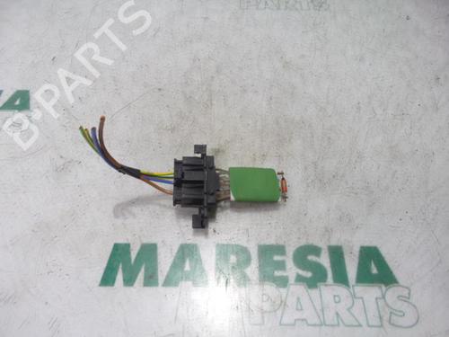 Used Electronic sensor FIAT QUBO (225_) 1.3 D Multijet (225CXB1A, 225AXB1A, 225CXB11, 225AXB11,... (75 hp) 31443246