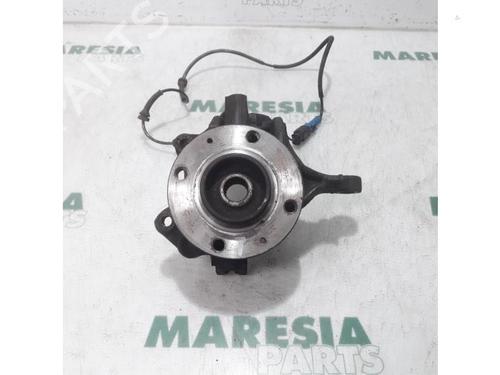 Used Left front steering knuckle CITROËN C3 II (SC_) 1.6 HDi (92 hp) 31492631