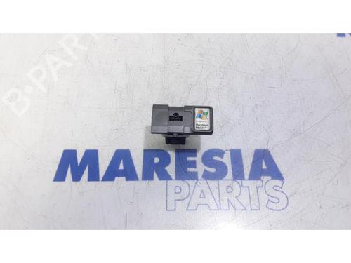 andre-fiat-doblo-cargo-263_-2010-31434337 main image