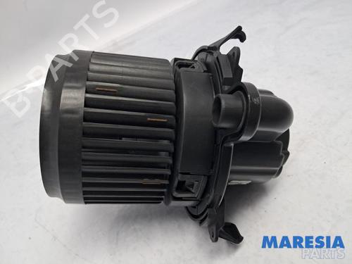 Used Heater blower motor RENAULT CLIO IV (BH_) 0.9 TCe 90 (BHNF, BHMA, BHMH, BHJK, BHJR) (90 hp) 31479940