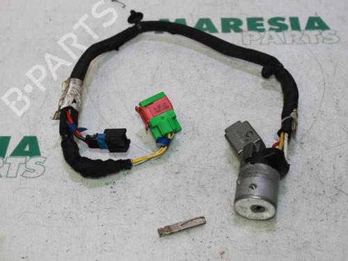Used Ignition barrel CITROËN C8 (EA_, EB_) 2.0 (136 hp) 31389106