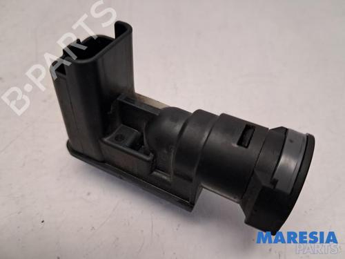 Used Electronic sensor PEUGEOT 308 SW II (LC_, LJ_, LR_, LX_, L4_) 1.2 THP 130 (131 hp) 31440600