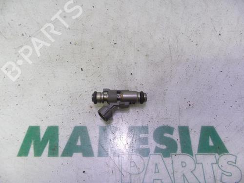 Used Injector PEUGEOT 206 Hatchback (2A/C) 1.4 16V (88 hp) 31396084