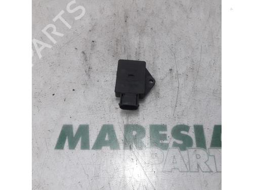 Used Control unit FIAT DUCATO Van (250_) 115 Multijet 2,0 D (116 hp) 31521941