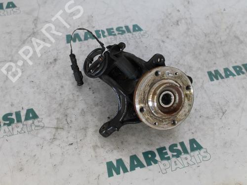 Used Right front steering knuckle PEUGEOT 208 I (CA_, CC_) 1.6 VTi (120 hp) 31520528
