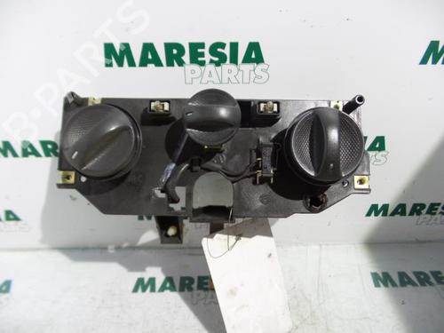 Used Climate control FIAT BRAVO I (182_) 1.2 16V 80 (80 hp) 31407032