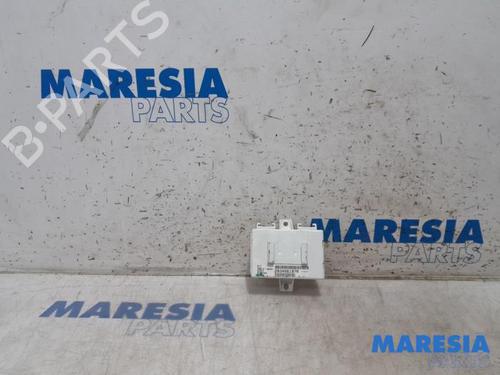 Used Electronic module RENAULT CLIO IV Grandtour (KH_) 1.5 dCi 90 (KHN3, KHN4) (90 hp) 31523096