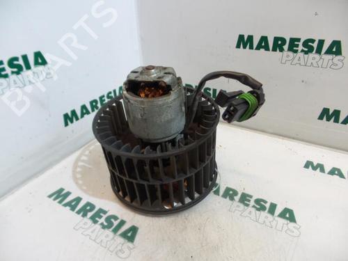Used Heater blower motor RENAULT ESPACE III (JE0_) 2.0 (JE0A) (114 hp) 31518431