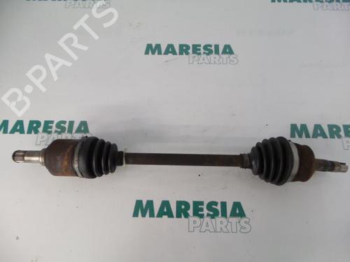Used Left front driveshaft FIAT GRANDE PUNTO (199_) 1.4 16V (199BXG1B, 199AXG1B) (95 hp) 31476590