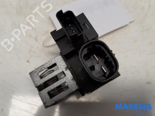 Electronic sensor PEUGEOT 208 I (CA_, CC_) 1.2 VTI 82 | BP31484272M84
