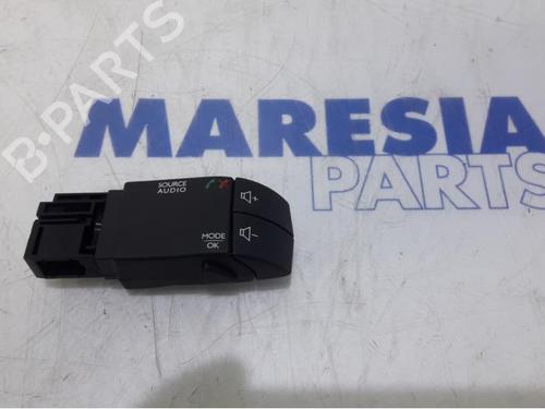 Used Switch RENAULT CLIO IV (BH_) 0.9 TCe 90 (BHNF, BHMA, BHMH, BHJK, BHJR) (90 hp) 31423208