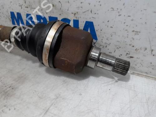 Used Left front driveshaft PEUGEOT 5008 (0U_, 0E_) 1.6 HDi (112 hp) 31429528