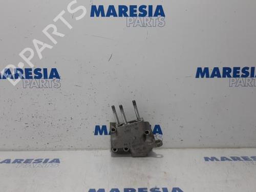 Used Gearbox mount FIAT 500 (312_) 1.2 (312AXA1A) (69 hp) 31504644