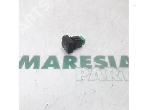 Used Switch PEUGEOT EXPERT Van (VF3A_, VF3U_, VF3X_) 1.6 HDi 90 16V (90 hp) 31512087