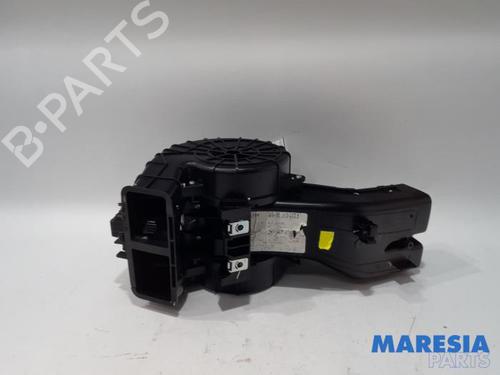 Used Heater blower motor PEUGEOT 508 I (8D_) 2.0 HDi Hybrid4 AWC (200 hp) 31527595