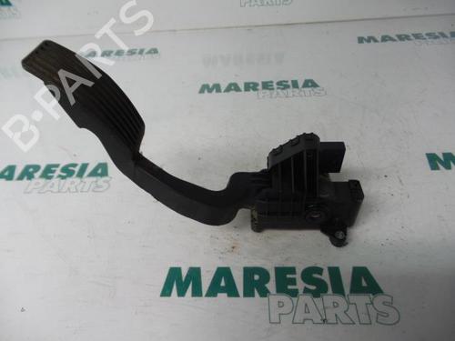 Used Electronic module FIAT GRANDE PUNTO (199_) 1.9 D Multijet (120 hp) 31484000