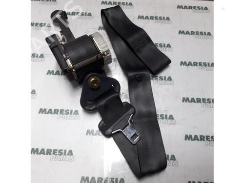 Used Front right seatbelt RENAULT CLIO II (BB_, CB_) 1.2 16V (BB05, BB0W, BB11, BB27, BB2T, BB2U, BB2V, CB05,... (75 hp) 31394359