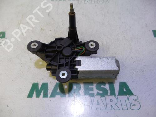 Used Rear wiper motor LANCIA YPSILON (843_) 1.4 16V (843.AXC11, 843.AXC1B, 843.AXC1A) (95 hp) 31418364