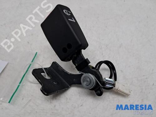 seat-buckle-peugeot-308-sw-ii-lc_-lj_-lr_-lx_-l4_-2014-2015-2016-2017-2018-2019-2020-2021-31446601 main image