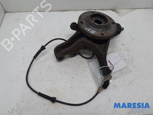 Used Right front steering knuckle PEUGEOT 307 CC (3B) 2.0 16V (140 hp) 31491243