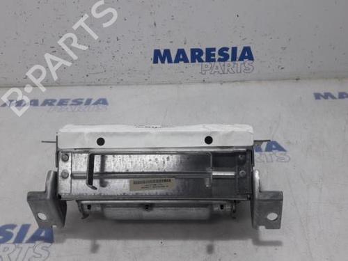 passenger-airbag-renault-clio-iii-br01-cr01-2005-2006-2007-2008-2009-2010-2011-2012-2013-2014-31522164 main image