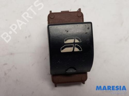 Used Switch PEUGEOT 308 CC (4B_) 2.0 HDi (4BRHRH, 4BRHRJ) (136 hp) 31480988