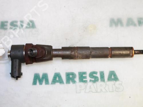 Used Injector FIAT CROMA (194_) 1.9 D Multijet (194AXC1B, 194AXC12) (150 hp) 31431826