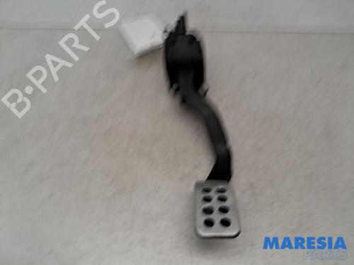 Used Pedal PEUGEOT 206+ (2L_, 2M_) 1.4 i (2LKFWA, 2MKFWA) (75 hp) 31432654