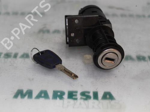 Used Ignition barrel FIAT PANDA (169_) 1.1 (169.AXA1A) (54 hp) 31461295