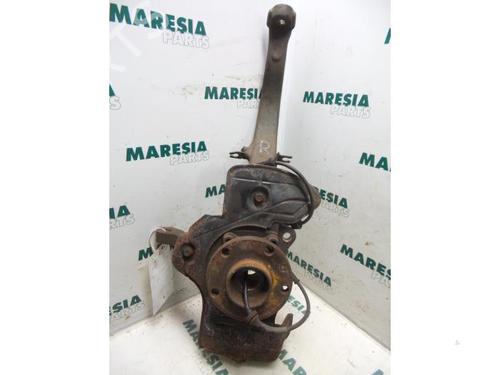Used Right front steering knuckle ALFA ROMEO 156 (932_) 1.6 16V T.SPARK (932A4) (112 hp) 31399982