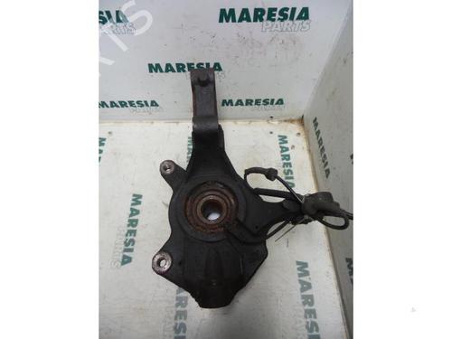 Right front steering knuckle RENAULT ESPACE IV (JK0/1_) 2.0 (JK0A, JK1D, JK0N) | BP31471523M26