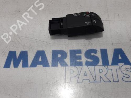 Used Switch RENAULT ESPACE IV (JK0/1_) 2.0 dCi (JK01, JK02, JK1J, JK1K, JK1H) (150 hp) 31499361