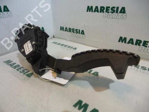 Used Electronic module RENAULT LAGUNA II (BG0/1_) 1.8 16V (BG0B, BG0M) (120 hp) 31414701