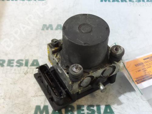 Used ABS pump FIAT STILO (192_) 1.9 JTD (192_XE1A) (115 hp) 31436412