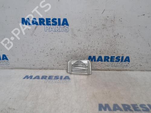 Used Right front indicator CITROËN JUMPER II Van 2.2 HDi 120 (120 hp) 31401109