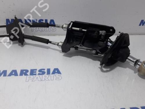 Used Gear lever FIAT 500 (312_) 1.2 (312AXA1A) (69 hp) 31431206
