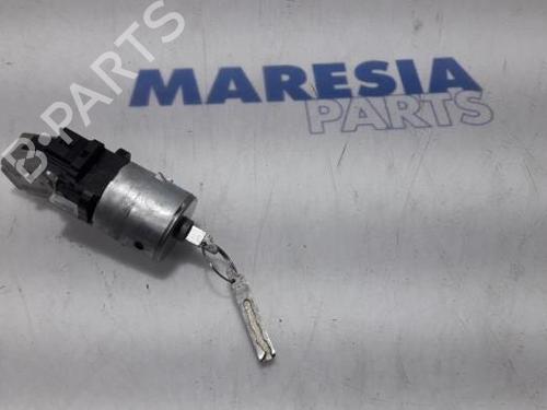 Used Ignition barrel PEUGEOT 3008 I MPV (0U_) 1.6 THP (156 hp) 31460544