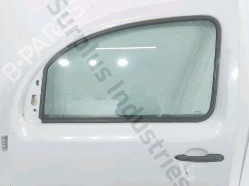 Used Left front door Left front door RENAULT KANGOO Express (FW0/1_) 1.6 16V (FW03, FW09, FW0D, FW0U, FW0W, FW13) (106 hp) 33460183 33460183