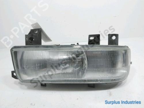 Phare droit RENAULT MASTER II Van (FD) 2.8 dTI (FD0C, FD0F, FD2B, FD2F, FD3C, FD3F) (114 hp) 31955668