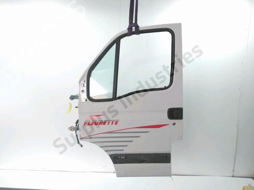 Dør venstre fortil RENAULT MASTER II Platform/Chassis (ED/HD/UD) 2.8 dTI (114 hp) 32694795