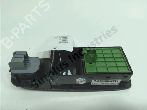 Left front window switch FIAT DUCATO Van (250_) E-Ducato (250DPE) | BP37220906I27 - Image 2