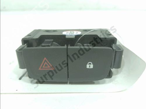 warning-switch-renault-trafic-iii-van-fg_-2014-39942822 main image