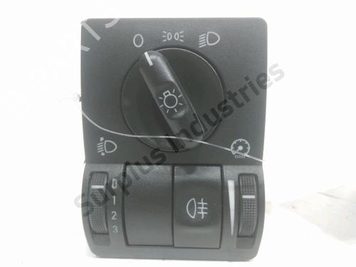 headlight-switch-opel-combo-box-bodympv-2001-32435017 main image