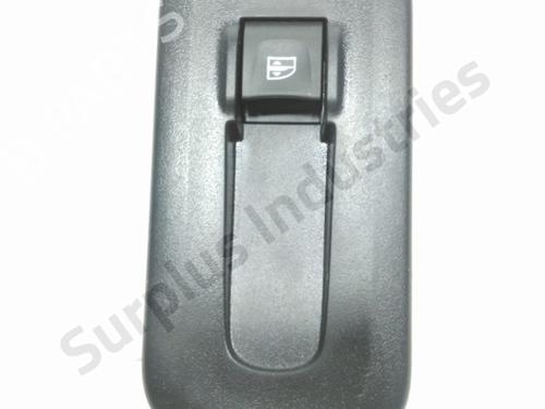 Used Right front window switch RENAULT MASTER III Van (FV) 2.3 dCi 150 FWD (FV0F, FV03, FV09) (150 hp) 31955124