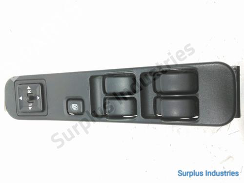 Używane Przełącznik szyby przedniej lewej MITSUBISHI L200 (K7_T, K6_T, K5_T) 2.5 TD 4WD (K74T) (99 hp) 32379817