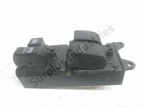 Mando elevalunas delantero izquierdo TOYOTA HILUX VII Pickup (_N1_, _N2_, _N3_) 2.5 D-4D 4WD (KUN25_, KUN25R) (120 hp) 32435035